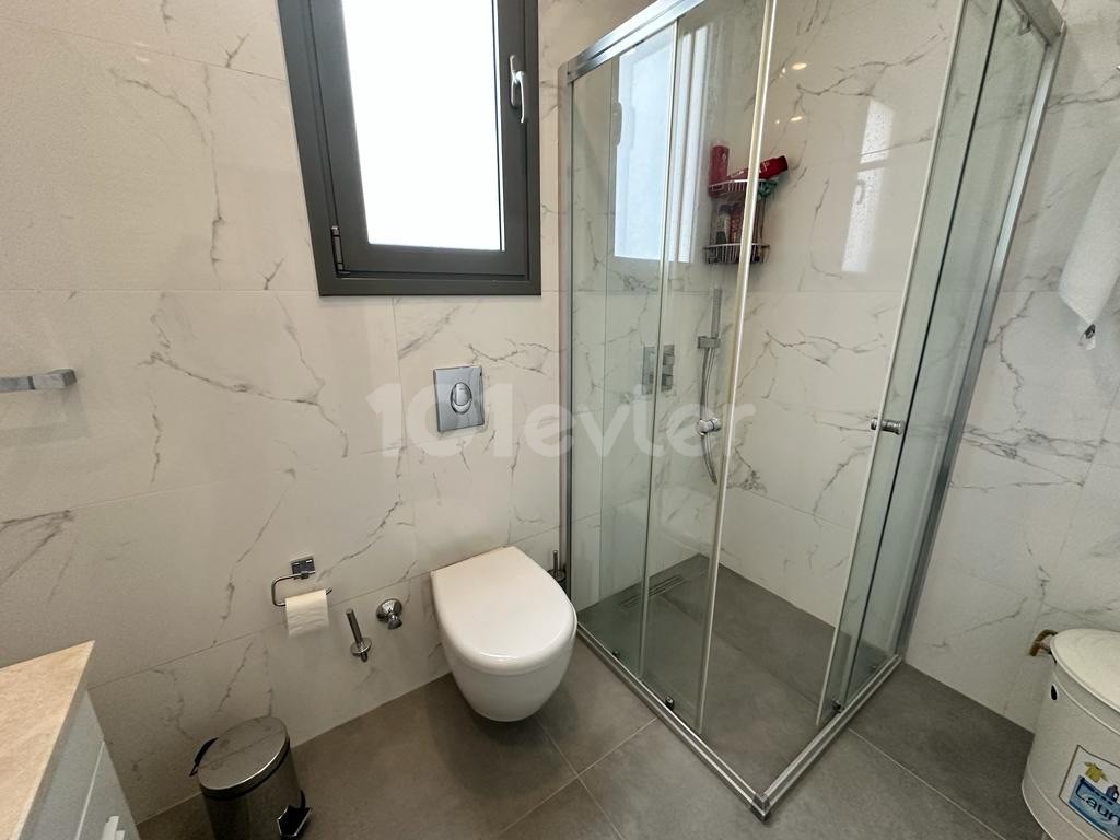 Girne Alsancak Satılık 3+1 Özel Havuzlu Villa