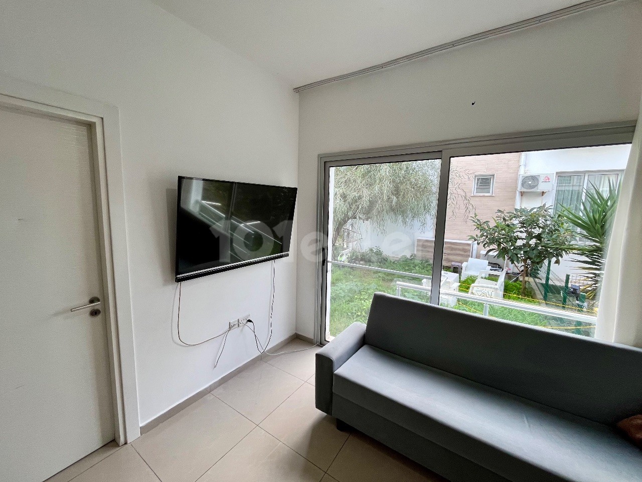 Kyrenia Alsancak 1+1 Wohnung zu vermieten / Bahçeli