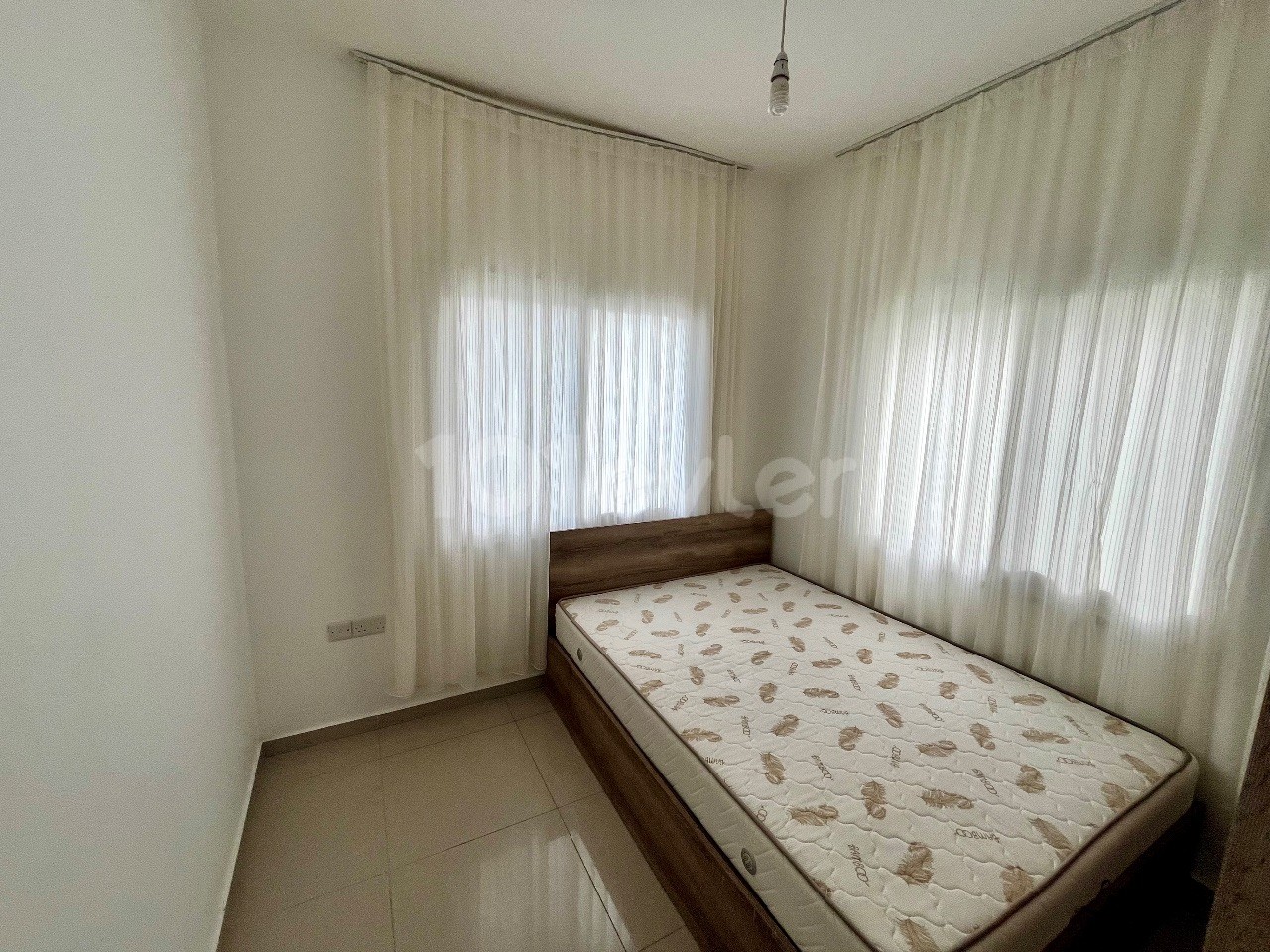 Girne Alsancak Kiralık 1+1 Daire / Bahçeli