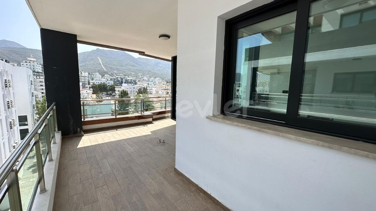 2+1 Apartment to rent in Kyrenia Centre, North Cyprus