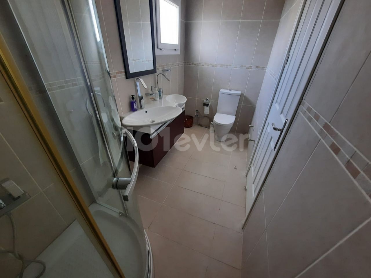 Girne Alsancak Kiralık Özel Yüzme Havuzlu 4+1 Villa