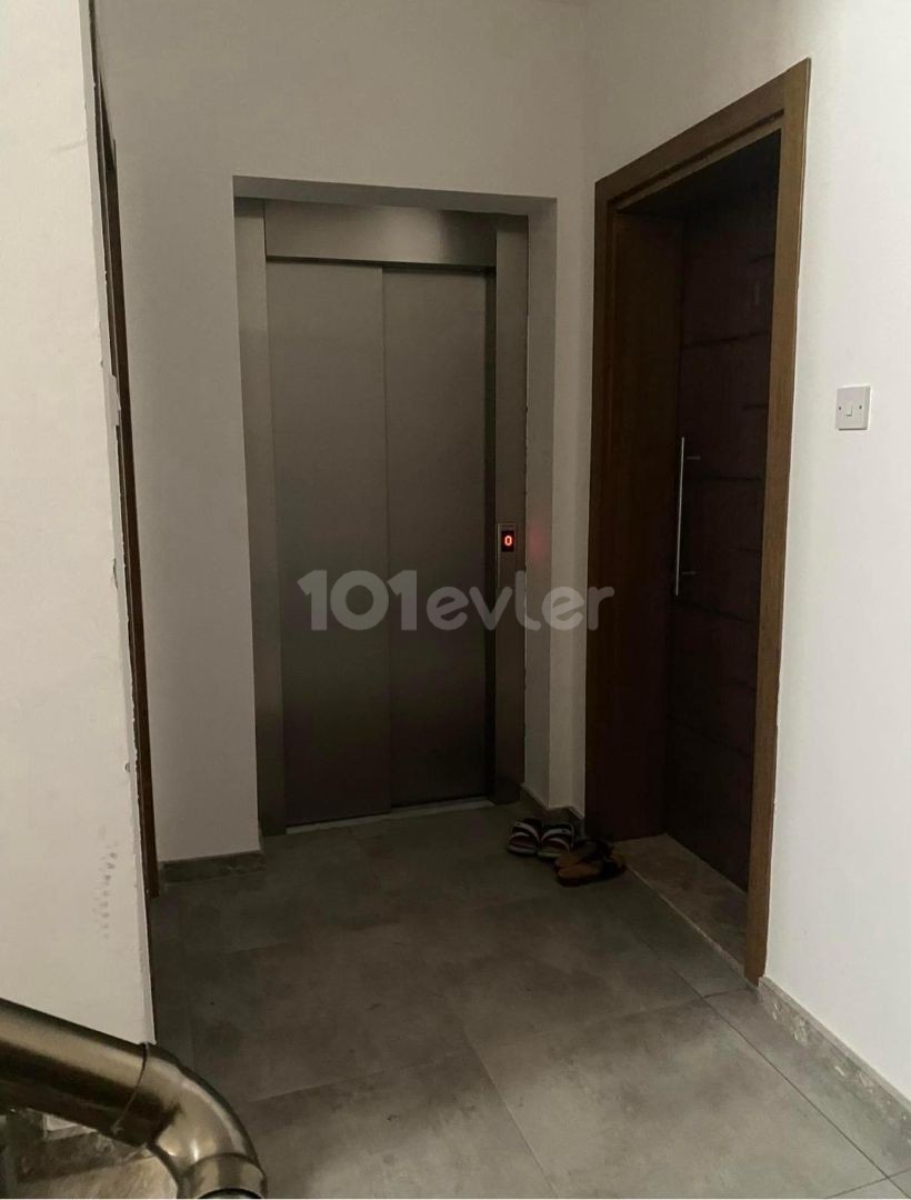 فروش فوری در Nicosia Gönyeli منطقه 3+1 / 110m2 131.250 / +90 539 110 60 78