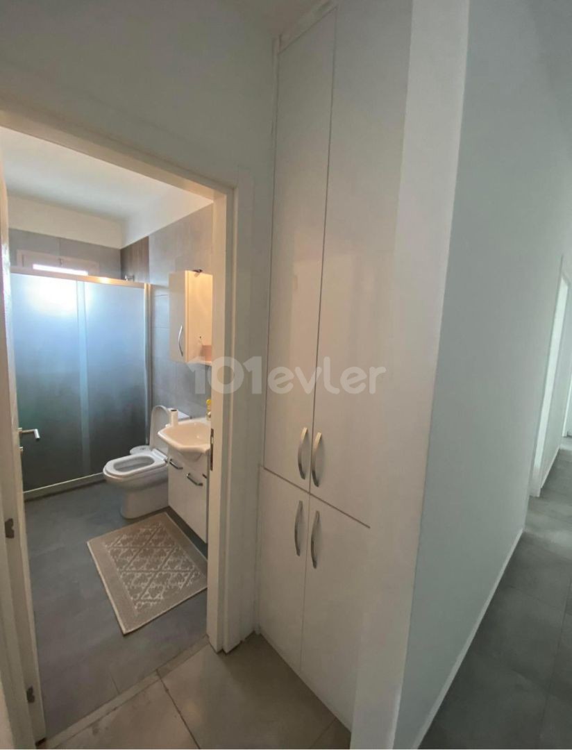 Lefkoşa Gönyeli Bölgesin'de Acill Satılık daire 3+1 / 110m2 131.250 / +90 539 110 60 78