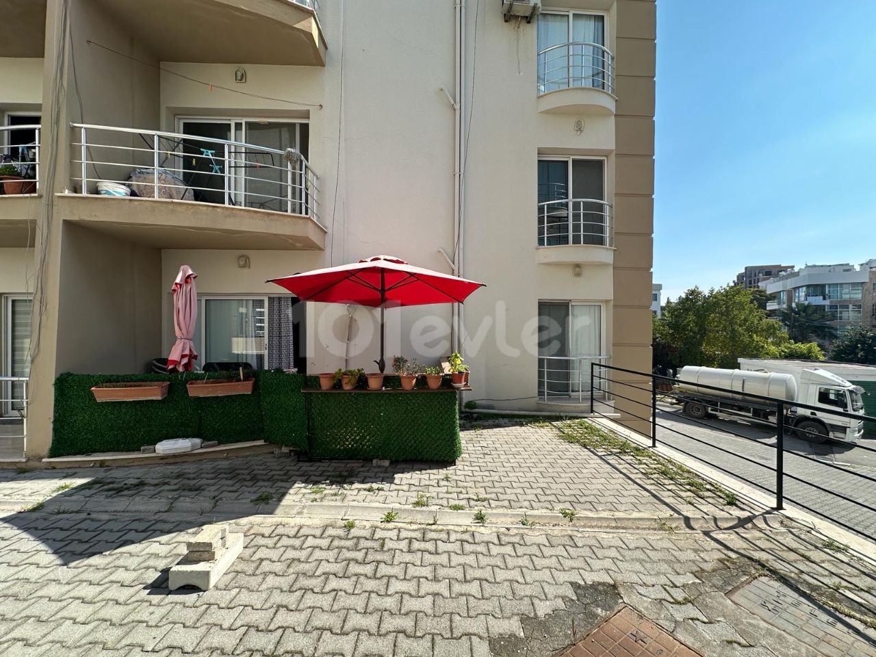 Merkez'de 2+1 eşyalı daire 100.000 STG / 0548 823 96 10