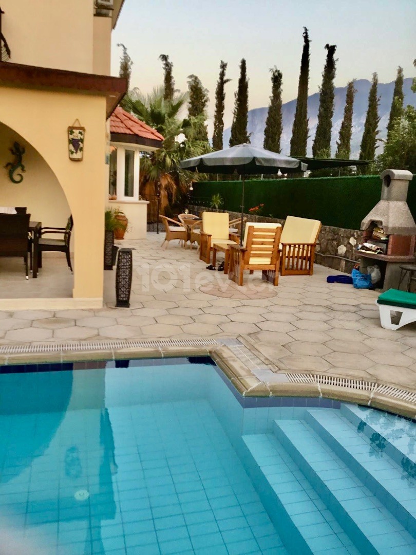 Villa To Rent in Karşıyaka, Kyrenia