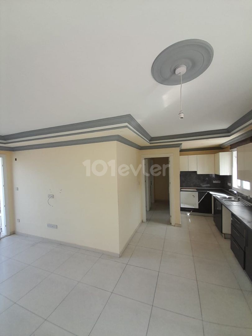 2+1 unfurnished Flat for Rent in Alsancak. £400.