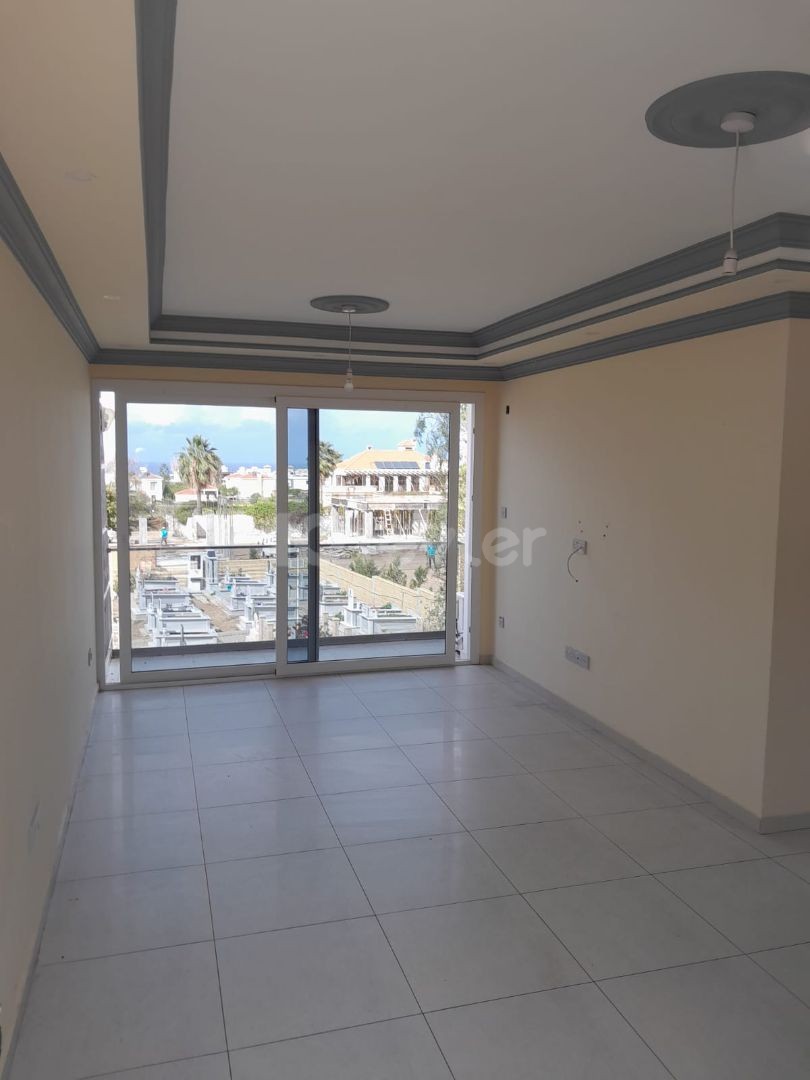 2+1 unfurnished Flat for Rent in Alsancak. £400.