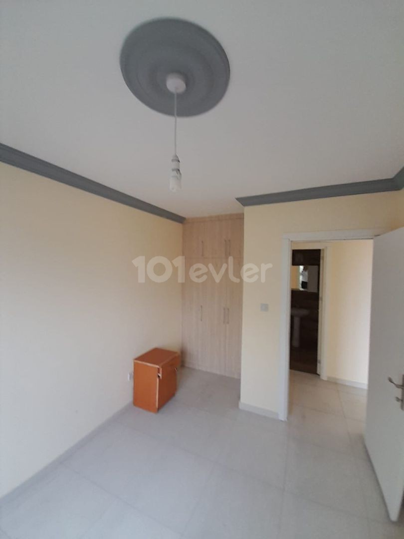 2+1 unfurnished Flat for Rent in Alsancak. £400.