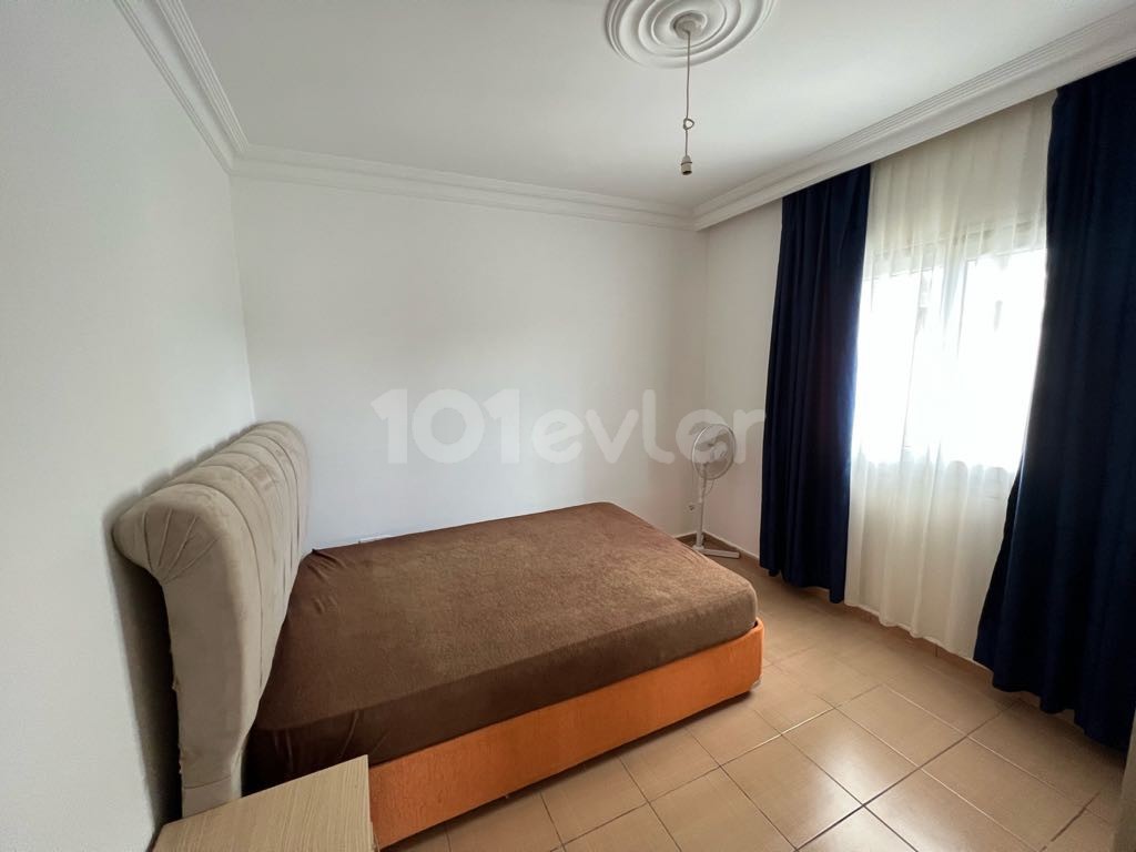 Clean apartment within walking distance to DAU