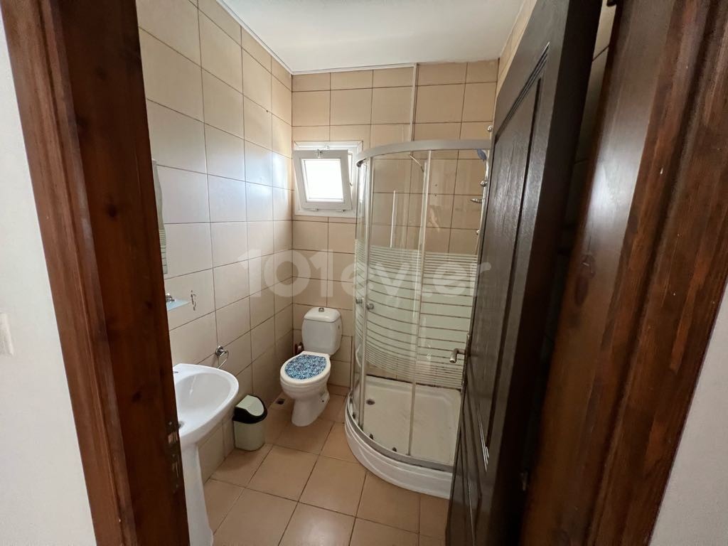 Clean apartment within walking distance to DAU