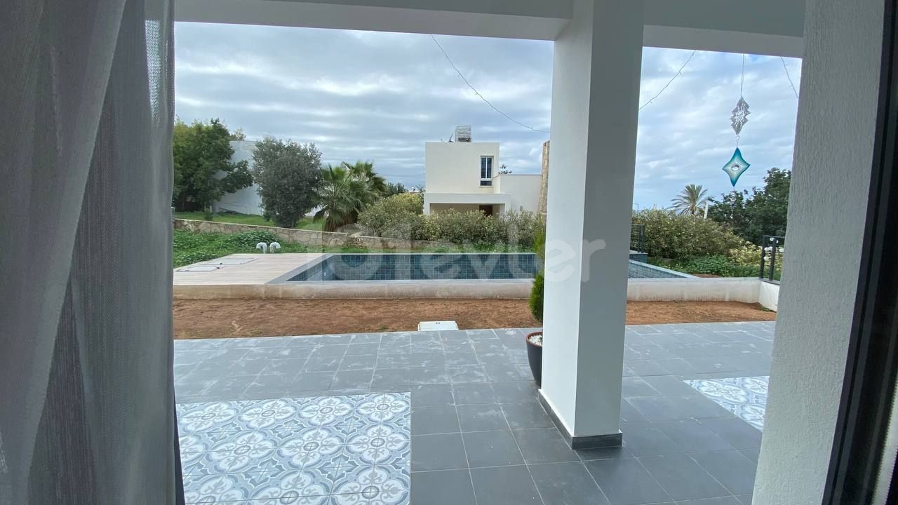 4 bedroomed luxury villa with its private swimming pool and fantastic sea view