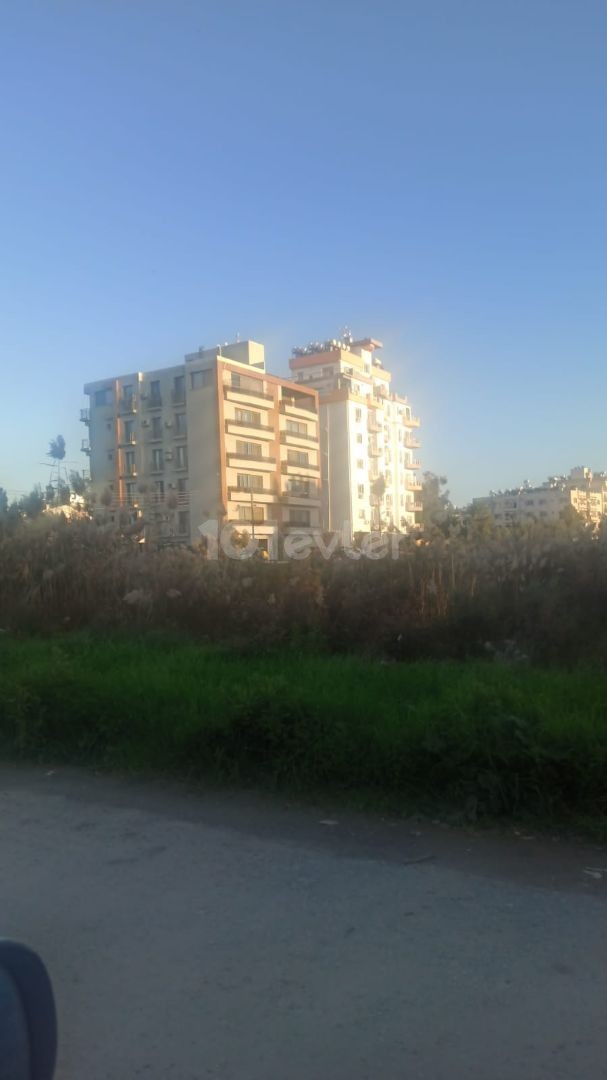 Luxuriös möbliertes Penthouse im Zentrum von Famagusta