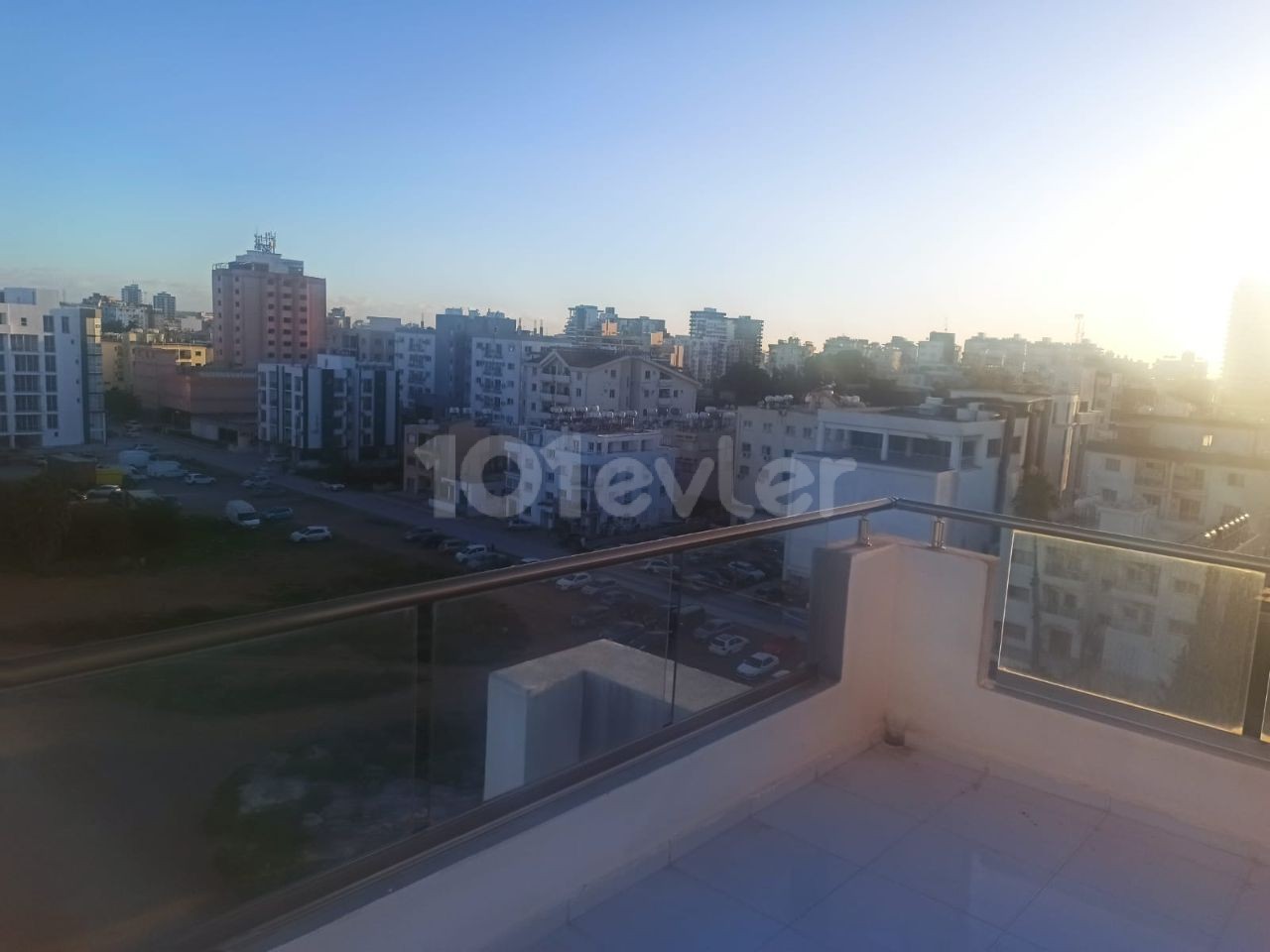 Luxury furnished penthouse in the center of Famagusta