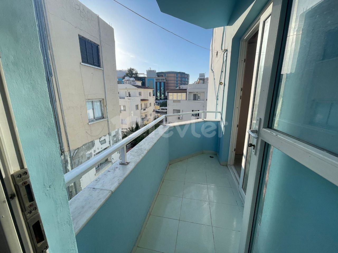 Komplett möblierte 3+1-Wohnung zur Miete in Karakum, Kyrenia