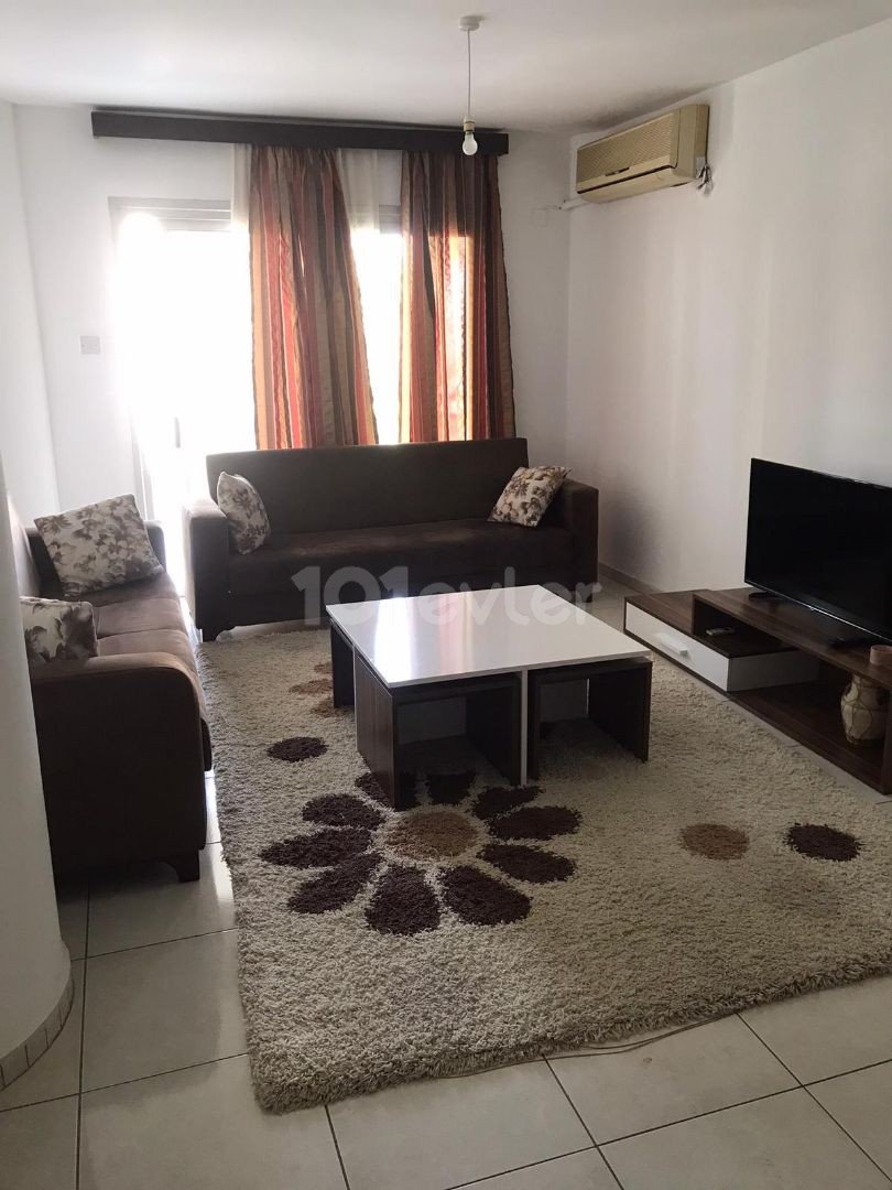  Lefkoşa Yenişehir'in merkezi lokasyonunda full eşyalı kiralık 3+1