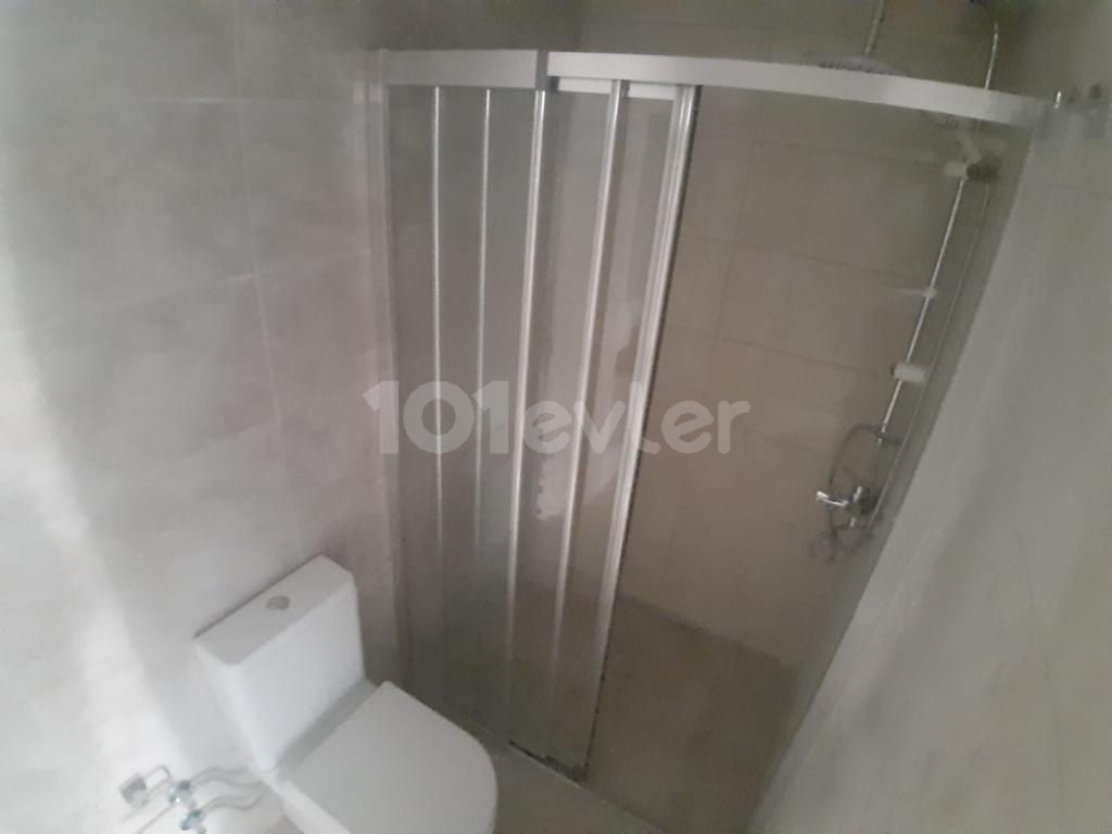 DUPLEX-WOHNUNG IN KYRENIA ALSANCAK GELEGENHEIT ** 