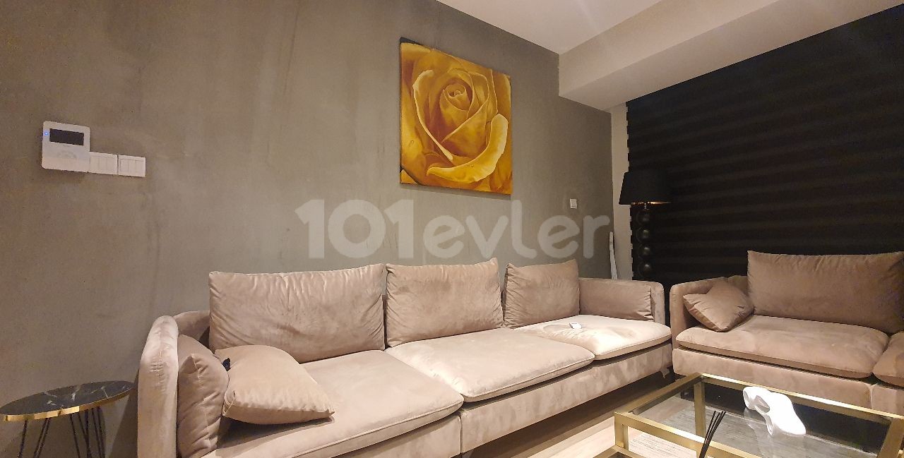 GIRNE BELLAPAIS 2+1 LUX IKIZ VILLA UST KAT - HAVUZLU SITE - DAG DENIZ MANZARALI