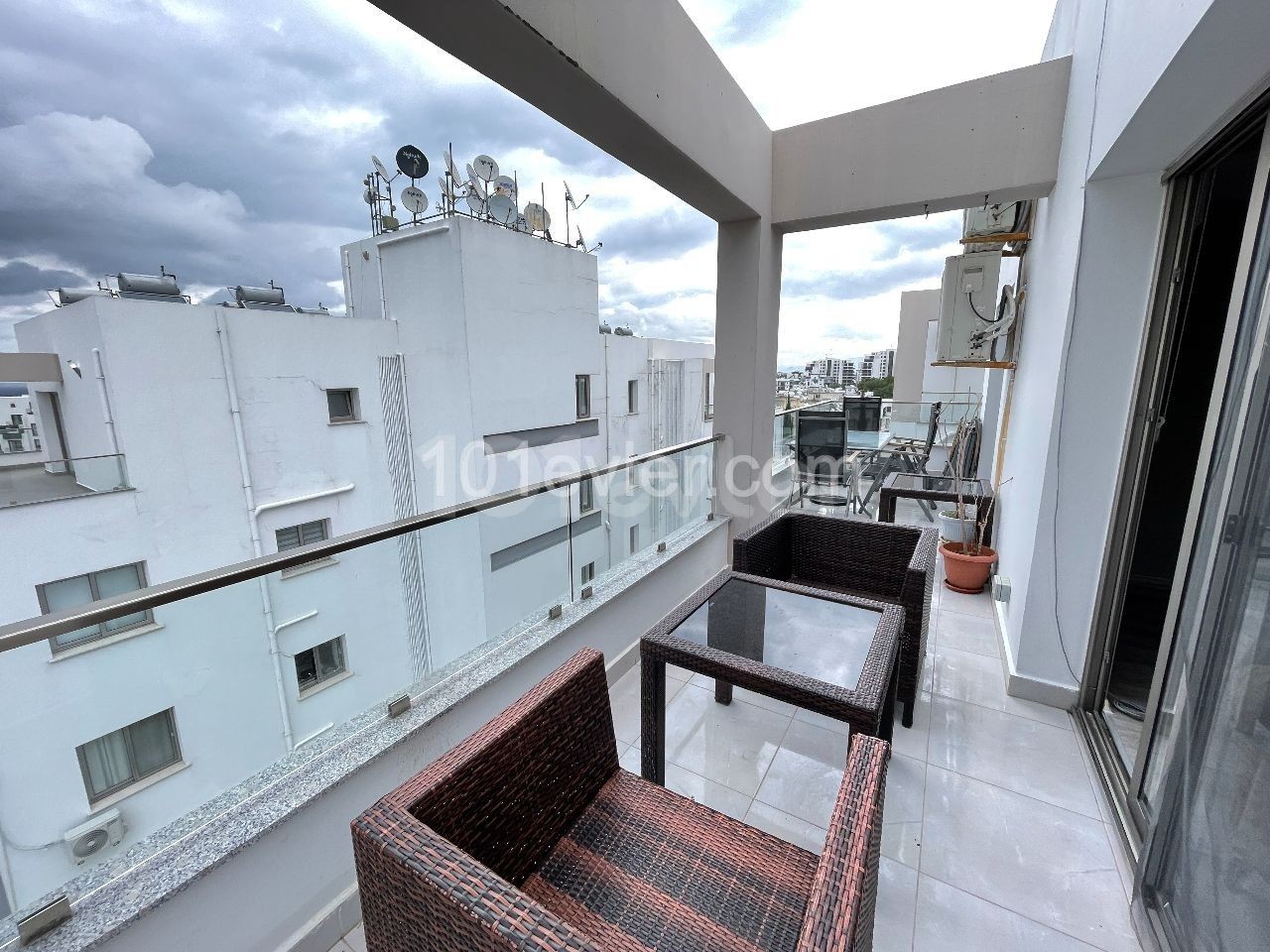 VERY WIDE FURNISHED 3+1 PENTHOUSE IN THE CENTER OF KYRENIA ** 