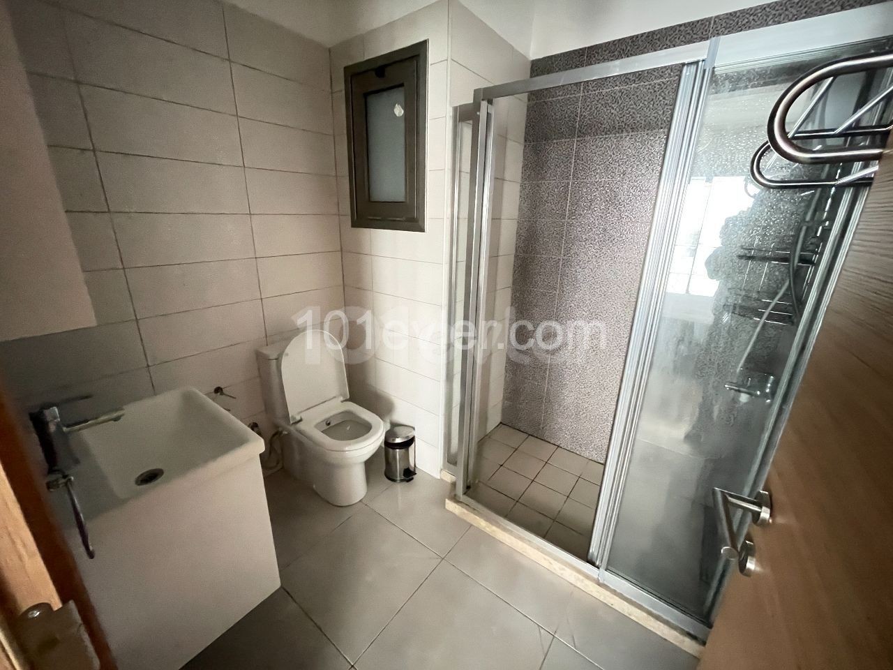 GİRNE MERKEZDE EŞYALI ÇOK GENİŞ  3+1 PENTHOUSE