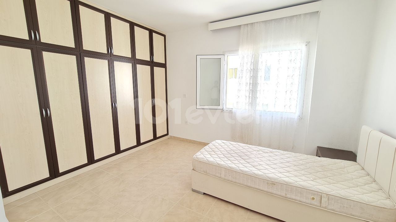 IN THE CENTER OF KYRENIA, 3+1, VERY WIDE FURNISHED 2nd FLOOR FLAT ** 