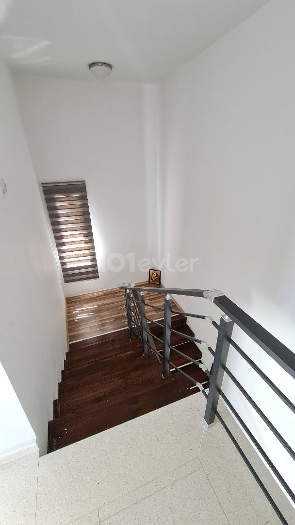 GELEGENHEITSPREIS VILLA - 2+1 DUPLEX-VILLA, 5 MIN. ZU FUSS NACH KARAOĞLAN GAU, KYRENIA