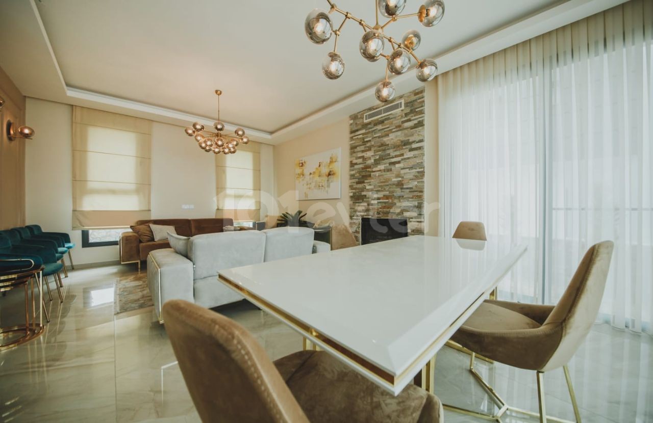 ALSANCAK'TA ULTRA LUX  3+1 VILLA