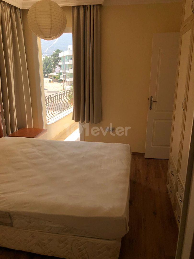 KYRENIA CENTRAL 2+ 1 APARTMENT FOR RENT 3. FLOOR ** 