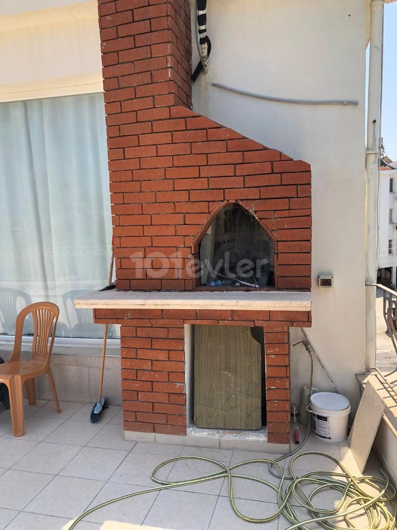 KYRENIA CENTRAL 2+ 1 APARTMENT FOR RENT 3. FLOOR ** 