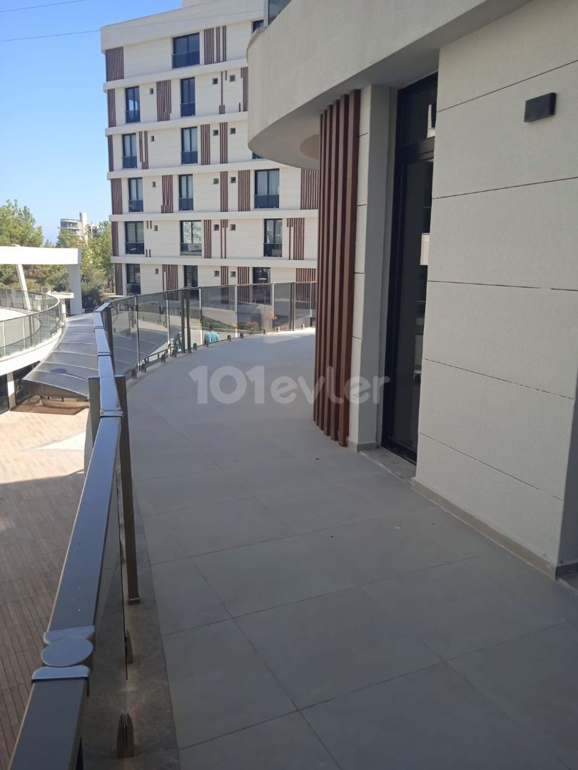 3+1 LUXURIOUS FLAT FOR RENT IN THE CENTER OF KYRENIA