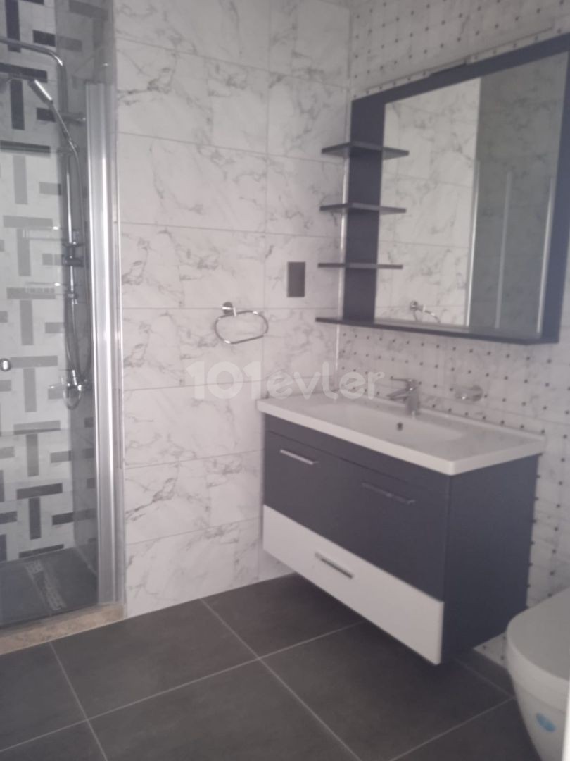 3+1 LUXURIOUS FLAT FOR RENT IN THE CENTER OF KYRENIA