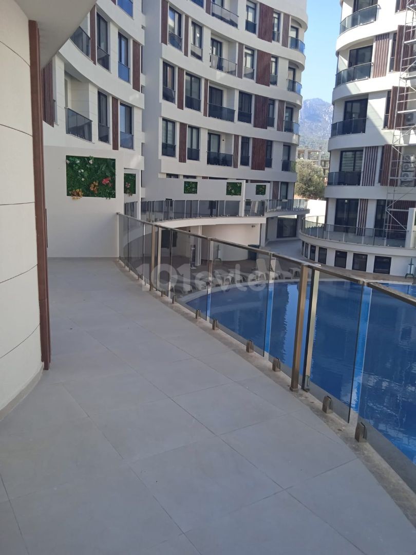 3+1 LUXURIOUS FLAT FOR RENT IN THE CENTER OF KYRENIA