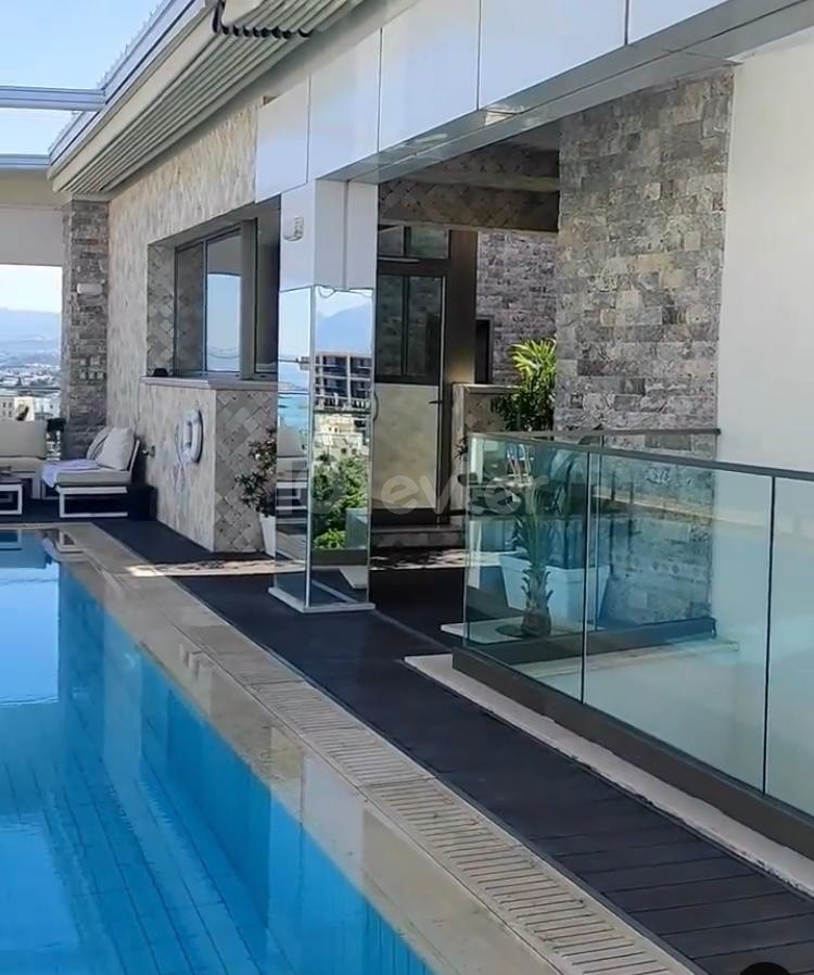 2+1 PENTHOUSE IN THE CENTER OF KYRENIA