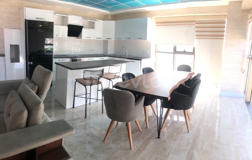 GİRNE MERKEZDE 2+1 PENTHOUSE