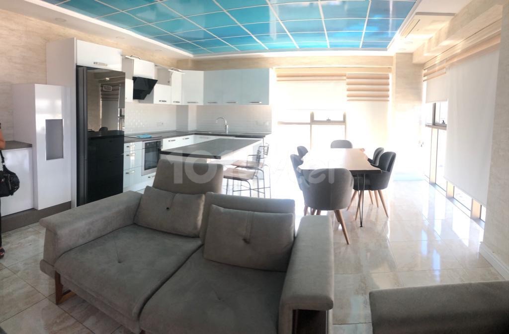 GİRNE MERKEZDE 2+1 PENTHOUSE