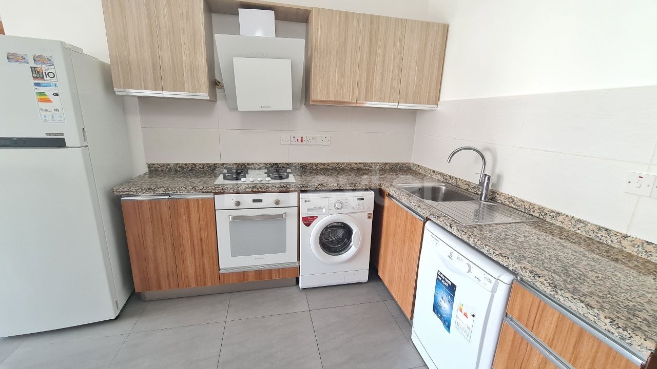 2+1 FURNISHED OPPORTUNITY APARTMENT IN THE MOST CENTRAL PLACE OF GIRNE