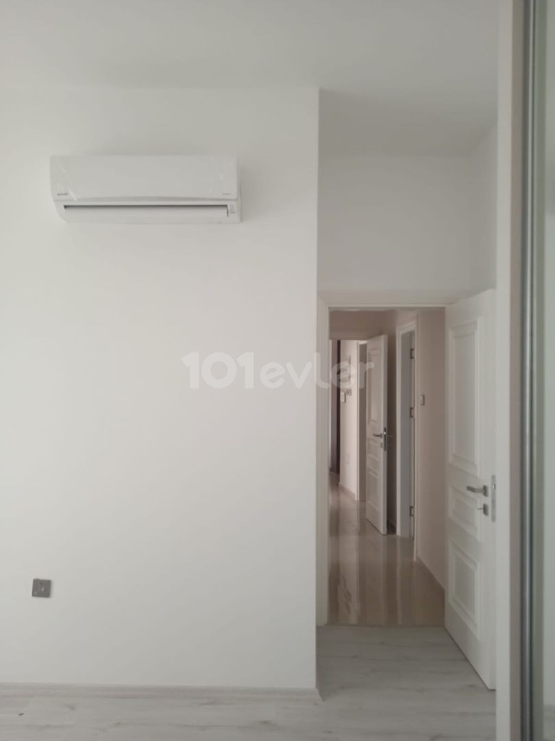 Flat To Rent in Girne Merkez, Kyrenia