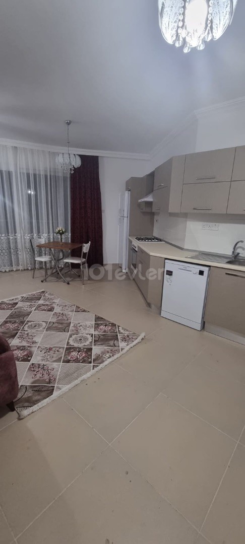 Flat To Rent in Karaoğlanoğlu, Kyrenia