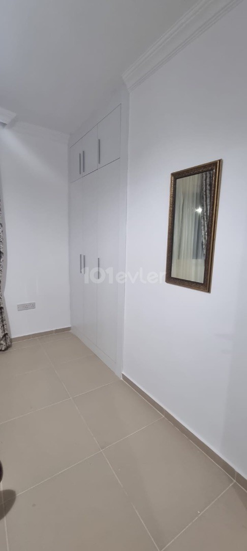 Flat To Rent in Karaoğlanoğlu, Kyrenia