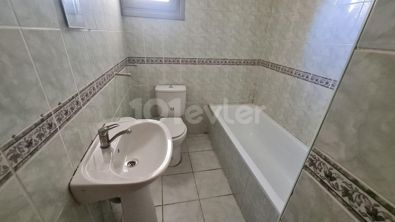 Flat To Rent in Girne Merkez, Kyrenia