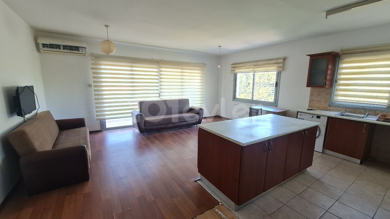 Flat To Rent in Girne Merkez, Kyrenia