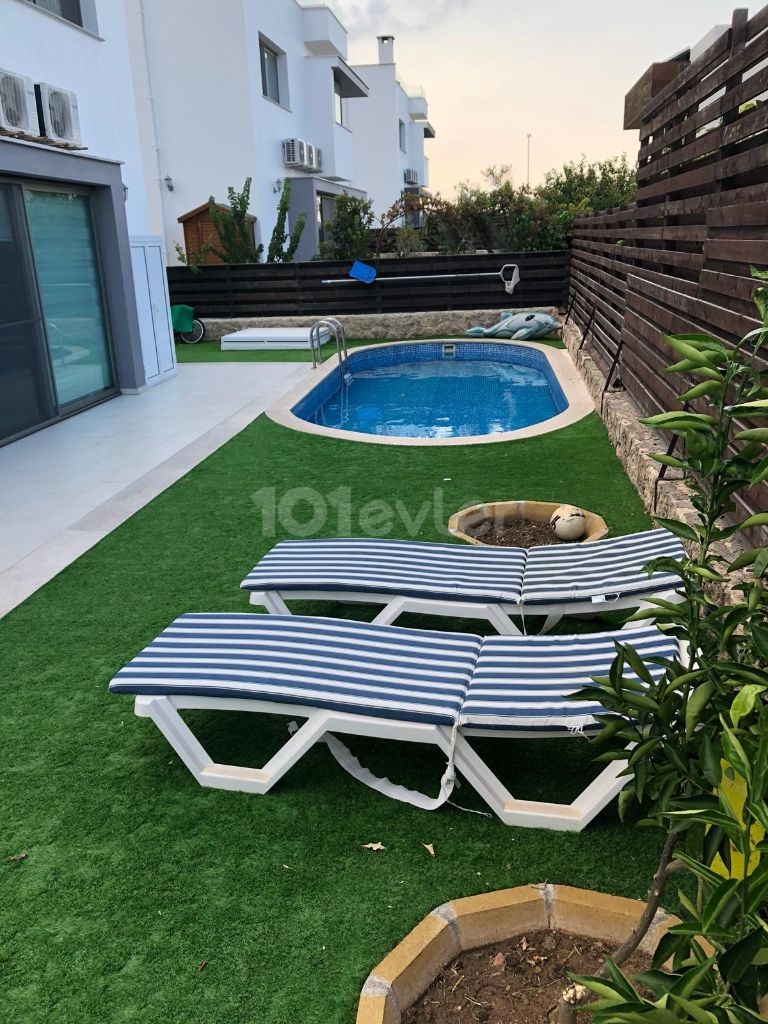 Kyrenia Chatalkoy 3+ 1 Villa for Sale / Duplex with Pool ** 