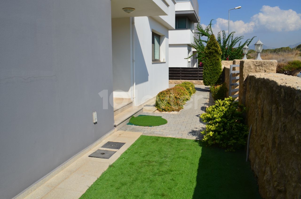 Kyrenia Chatalkoy 3+ 1 Villa for Sale / Duplex with Pool ** 