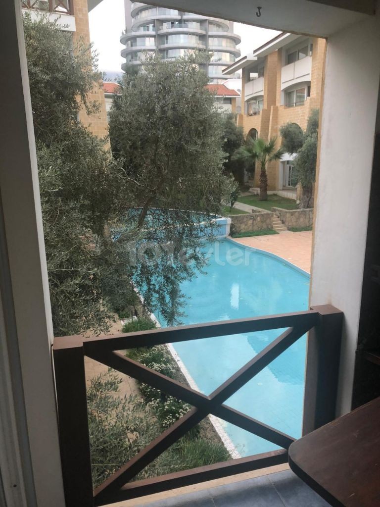 Flat To Rent in Girne Merkez, Kyrenia