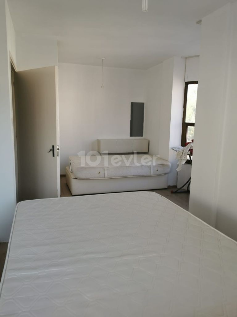 Flat To Rent in Girne Merkez, Kyrenia