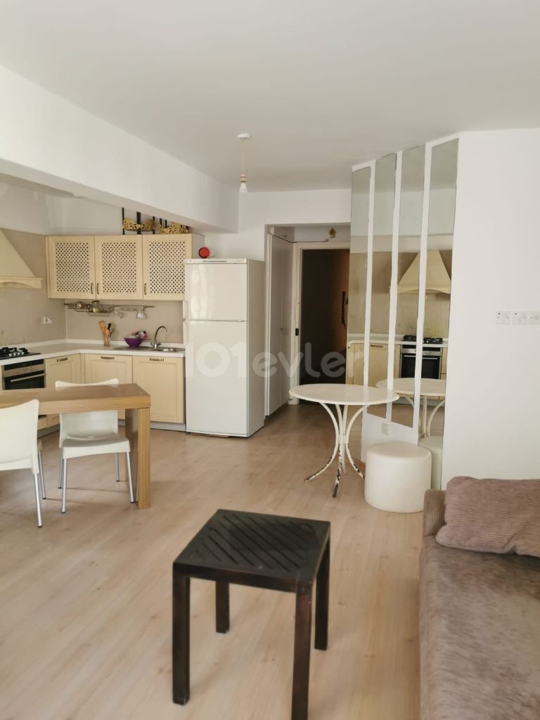 Flat To Rent in Girne Merkez, Kyrenia