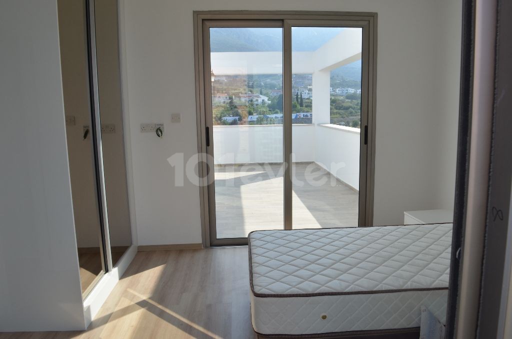 Girne Merkez  Satılık 3+1 Penthouse