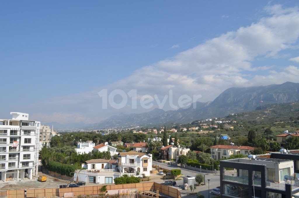 3+1 Penthouse Apartment for Sale in Kyrenia Central ** 