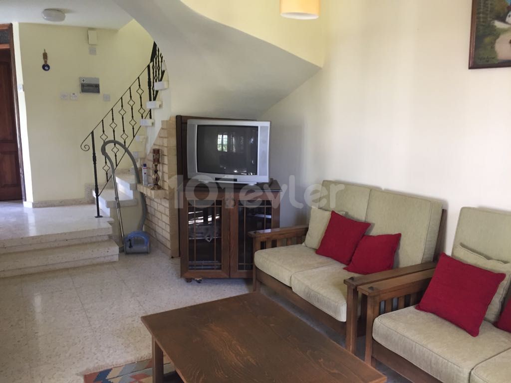 Semi Detached To Rent in Edremit, Kyrenia