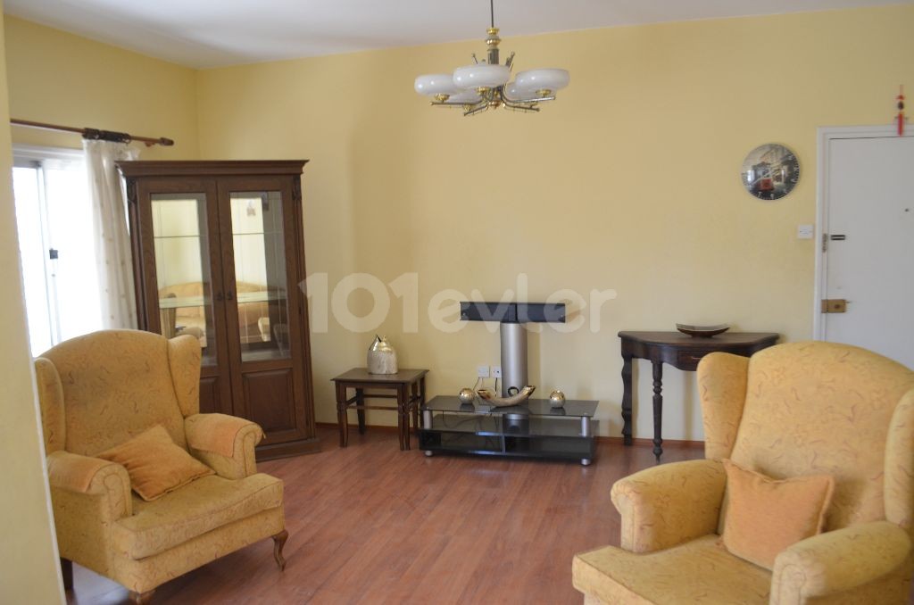 Flat To Rent in Zeytinlik, Kyrenia