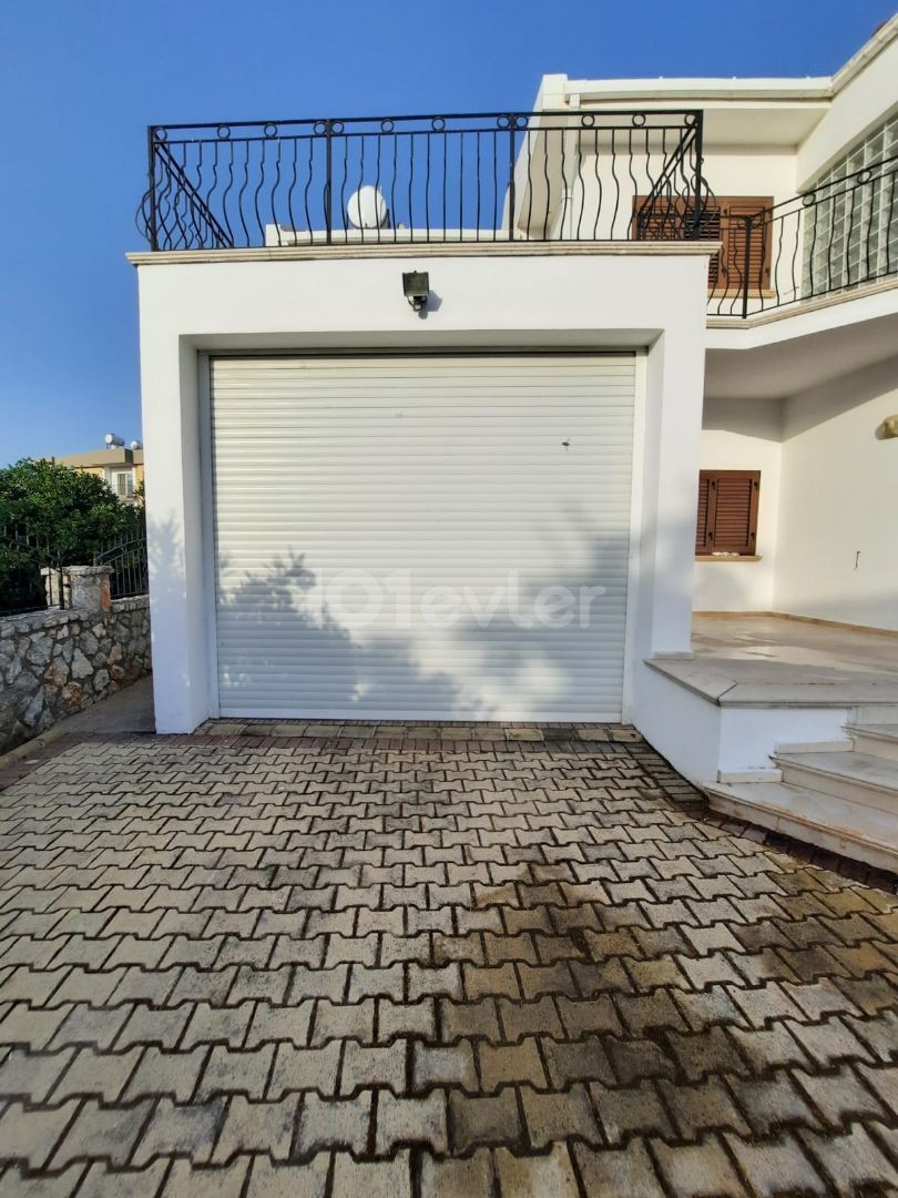 4+1 Villa Zu Vermieten In Kyrenia Alsancak / Mit Pool ** 